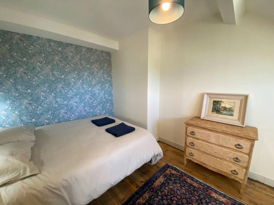 Maison De Charme - 4 Chambres - Courette & Parking Gratuit أميا المظهر الخارجي الصورة
