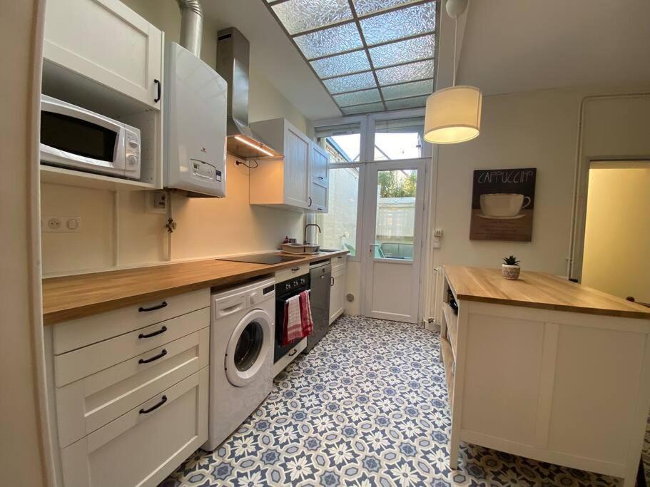 Maison De Charme - 4 Chambres - Courette & Parking Gratuit أميا المظهر الخارجي الصورة