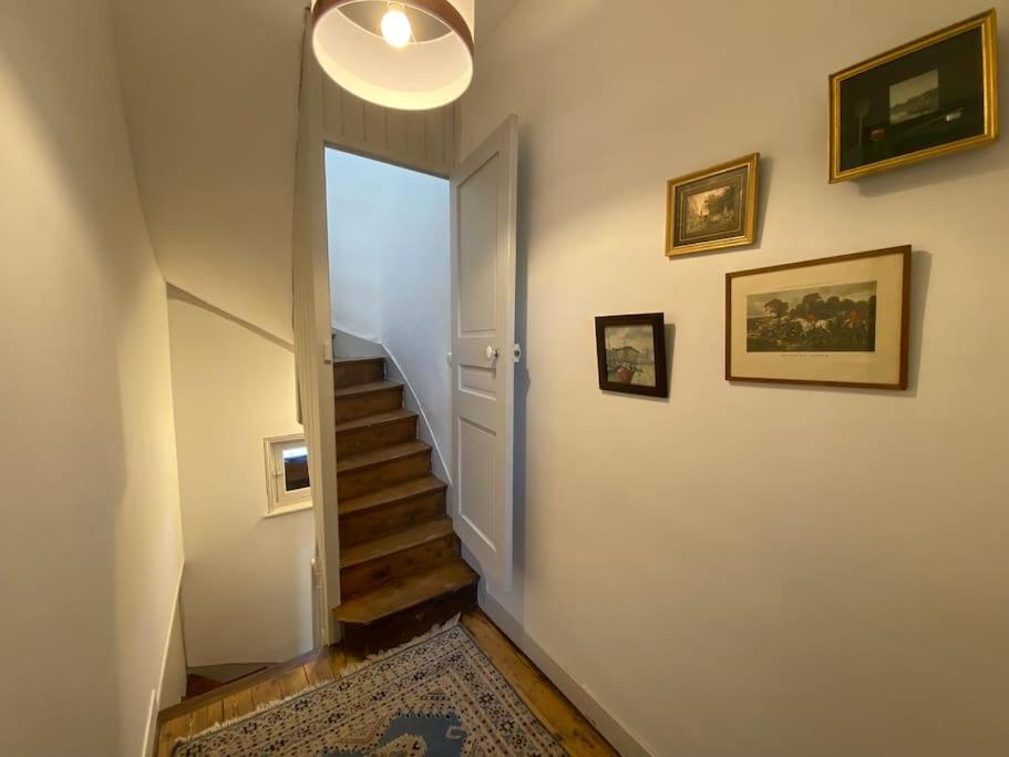 Maison De Charme - 4 Chambres - Courette & Parking Gratuit أميا المظهر الخارجي الصورة