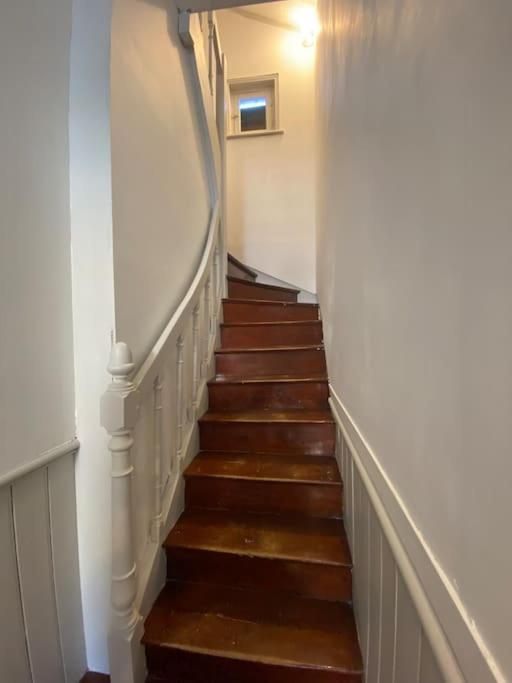 Maison De Charme - 4 Chambres - Courette & Parking Gratuit أميا المظهر الخارجي الصورة